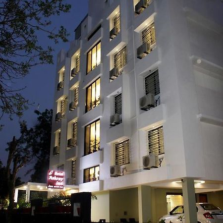 Hotel Ashray Inn Ahmedabad Exterior photo